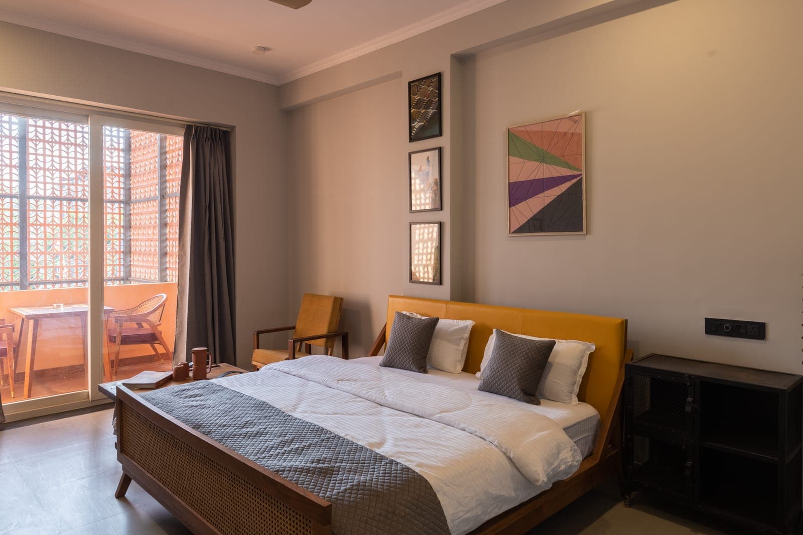 Deluxe room with private balcony — contemporary boutique hotel in Jaipur